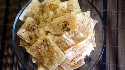 вкусные чипсы из лаваша с чесноком