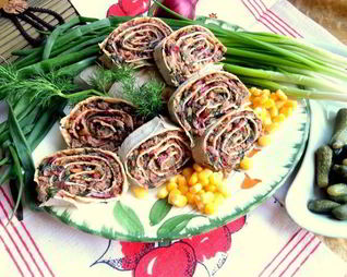 Закуска из фасоли в лаваше Сытная