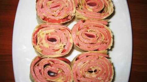 закуска из колбасы в лаваше