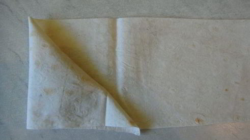 закуска из крабовых палочек в лаваше, обжаренная