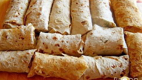 закуска из лаваша с курицей и баклажанами