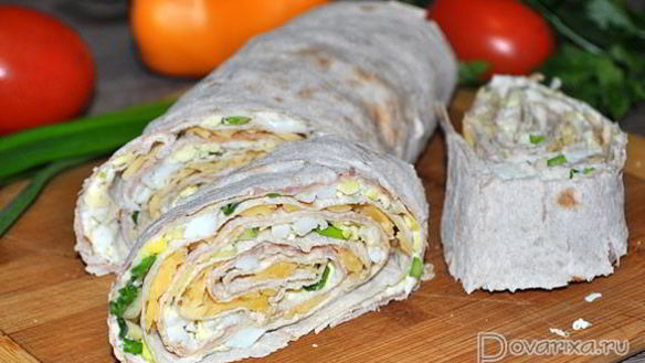 Рецепт Закуски из лаваша с паштетом, яйцами и сыром