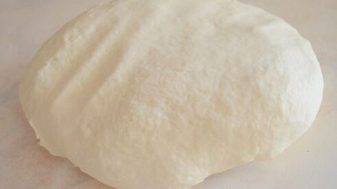 ароматная фокачча с помидорками черри и чесночным маслом