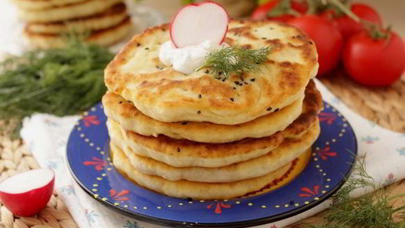 Рецепт Бхатурей индийских лепешки