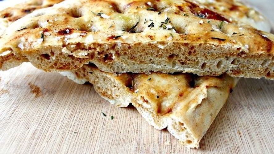 Рецепт фокаччи с кунжутом