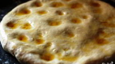 фокачча с сыром и базиликом