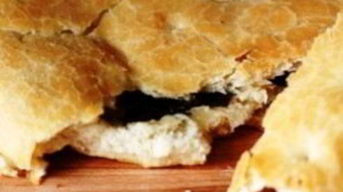 фокачча с сыром и базиликом