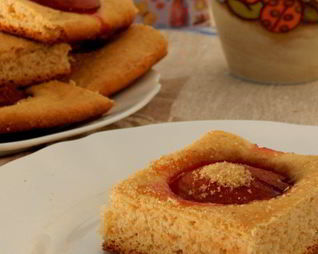 Фокачча со сливами