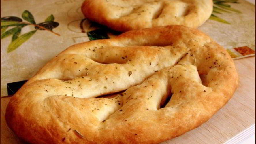 Рецепт фугасса — французских лепешек