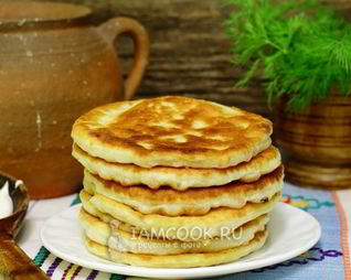 Лепешки с сыром дрожжевые