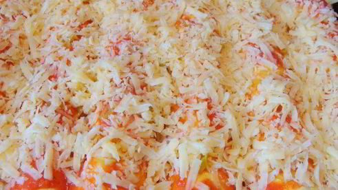 мексиканские лепешки с фасолью, сыром и острым соусом