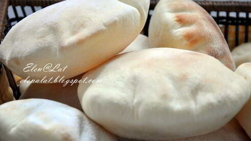 пита с начинкой и без