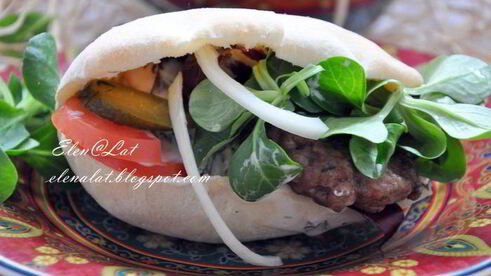 пита с начинкой и без