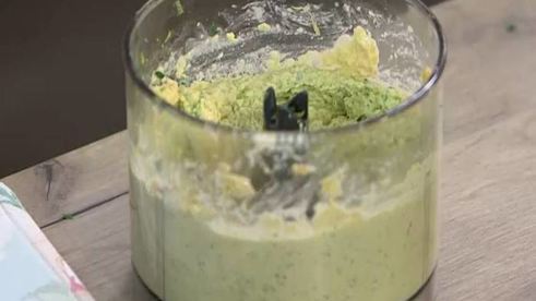 пита с овощами и хумусом