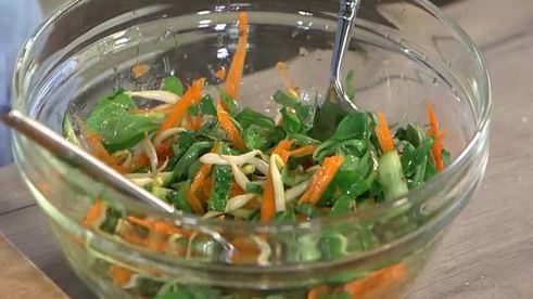 пита с овощами и хумусом