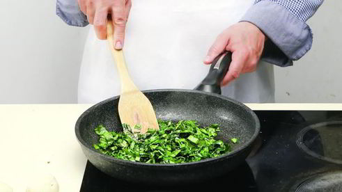 сырные лепешки с зеленью и мацони