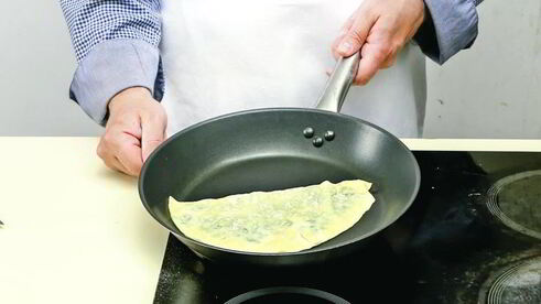 сырные лепешки с зеленью и мацони