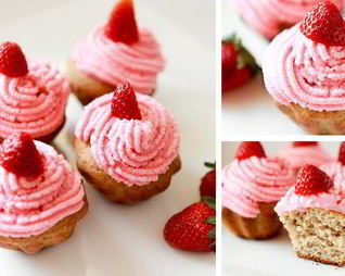 Банановые маффины с клубникой