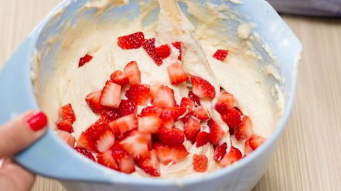 клубничные маффины с творогом