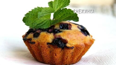 маффины с черникой и миндалем
