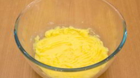 маффины с финиками и маком