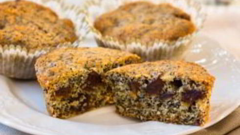 маффины с финиками и маком