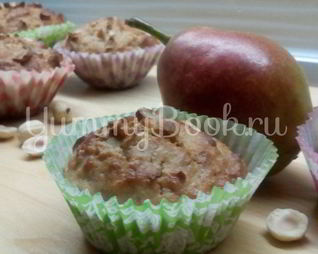 Маффины с грушей, фундуком и пряностями
