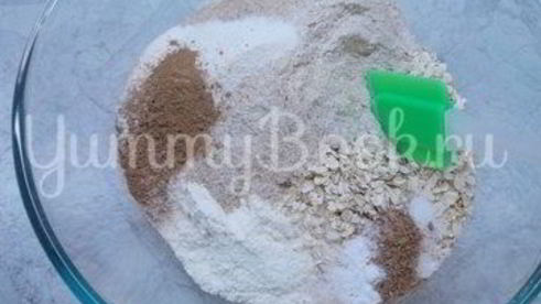 маффины с грушей, фундуком и пряностями