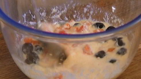 маффины с оливками и сладким перцем