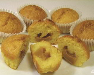 Маффины с вареной сгущенкой