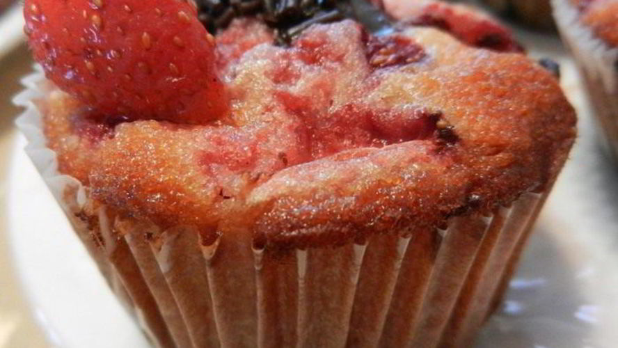 Рецепт маффинов с ягодами и орехами