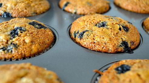маффины здоровье с цельнозерновой мукой и черникой
