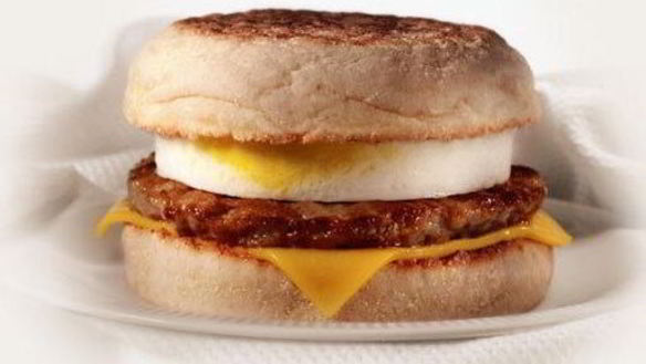 Рецепт Макмаффина с яйцом и свиной котлетой