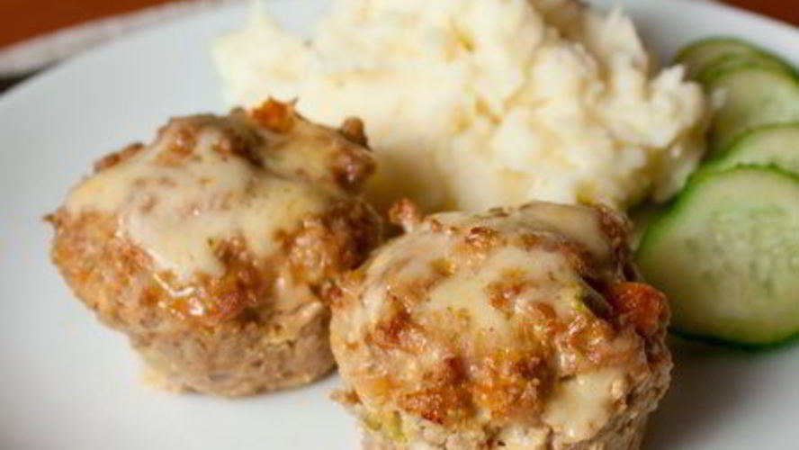 Рецепт мясных маффинов с овощами