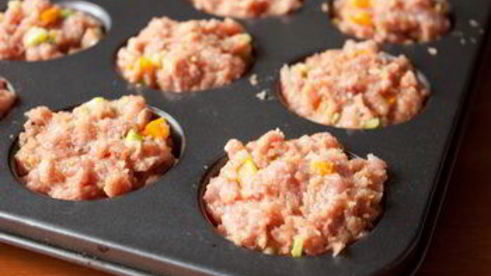 мясные маффины с овощами