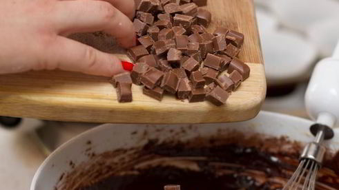 шоколадные маффины со взбитыми сливками