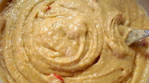 творожно-кукурузные маффины с бананами и клубникой