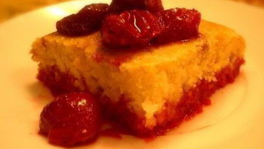 Рецепт лимонного манника с вишневым соусом