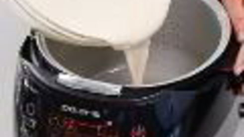 манник с изюмом и орехами в мультиварке