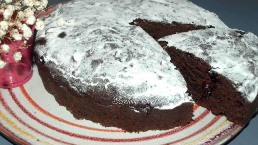 Рецепт постного шоколадного манника с вяленой клюквой