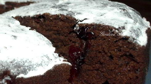 постный шоколадный манник с вяленой клюквой