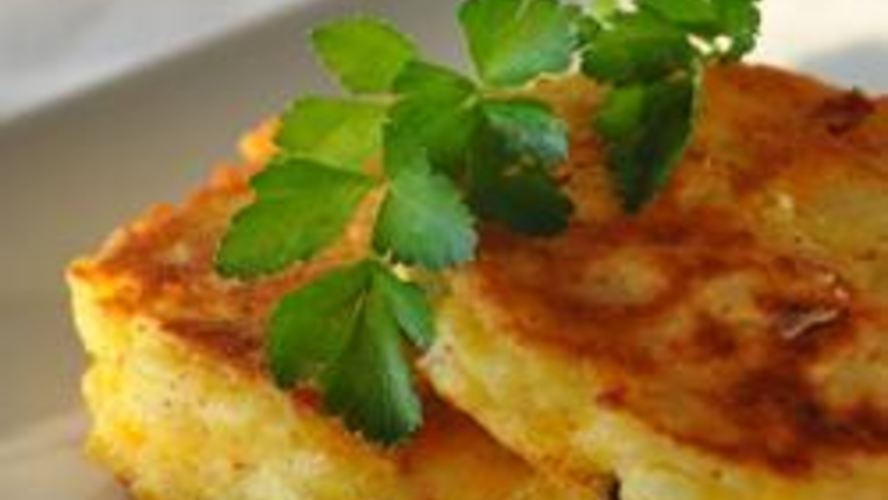 Рецепт картофельных оладий с сыром