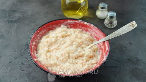куриные оладьи с крахмалом и майонезом
