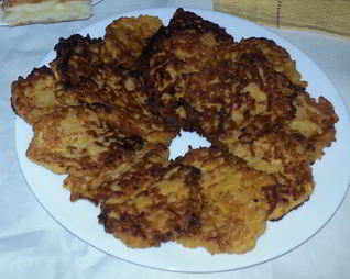 Морковно-яблочные оладьи