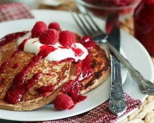 Оладушки овсяные с малиной