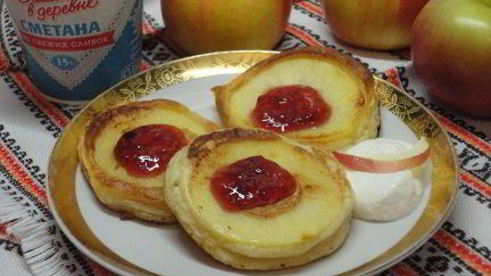 оладушки с яблочками