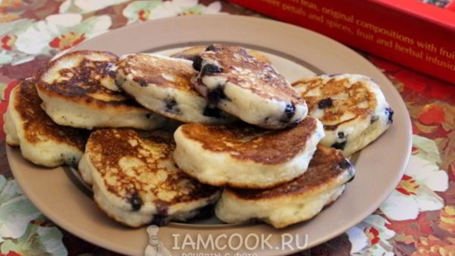 Рецепт оладий без яиц с ягодами