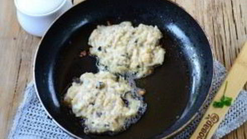 оладьи из баклажанов и картофеля