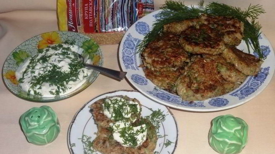 Рецепт оладий из кабачков с кашей и орехами