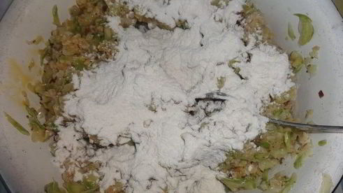 оладьи из кабачков с кашей и орехами